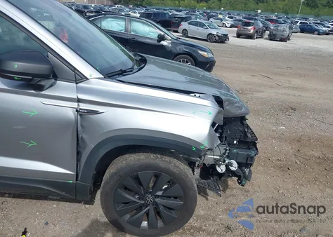 2024 Volkswagen Taos 1.5T S z USA, uszkodzony, nr VIN 3VV5X7B2XRM097647